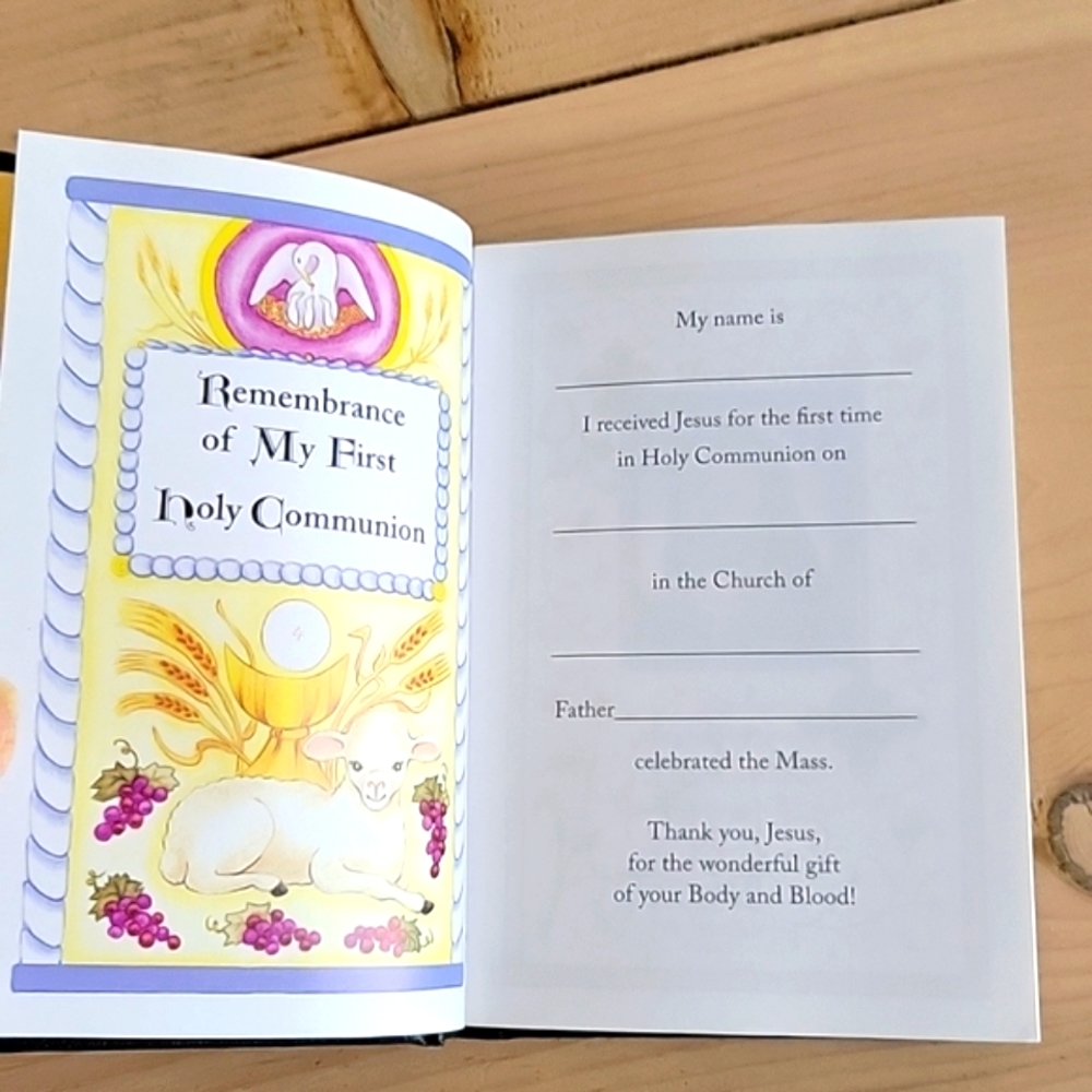First Communion Remembrance Bible - Picture 3 of 5